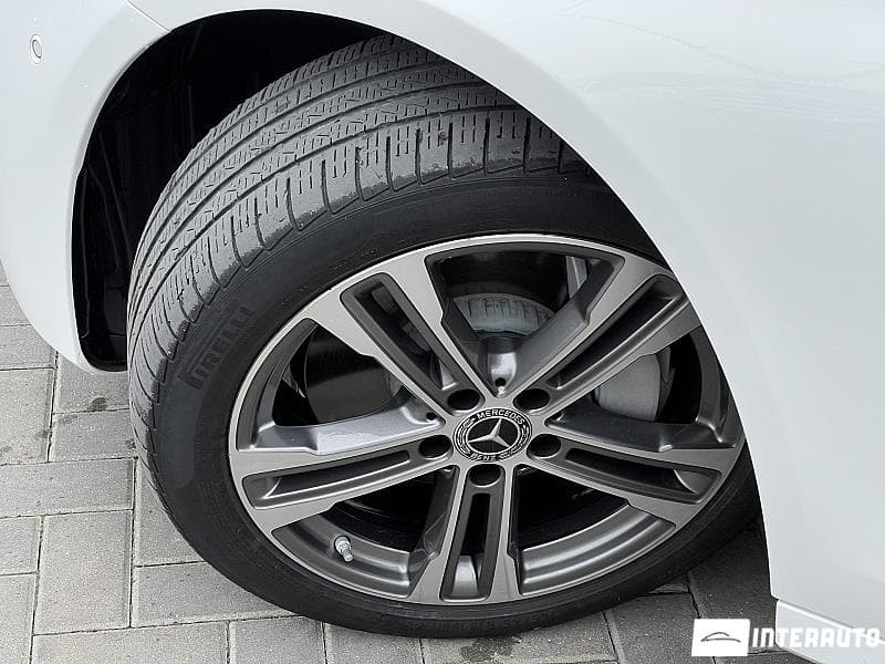2021 Mercedes E 350 — Miniatură 18