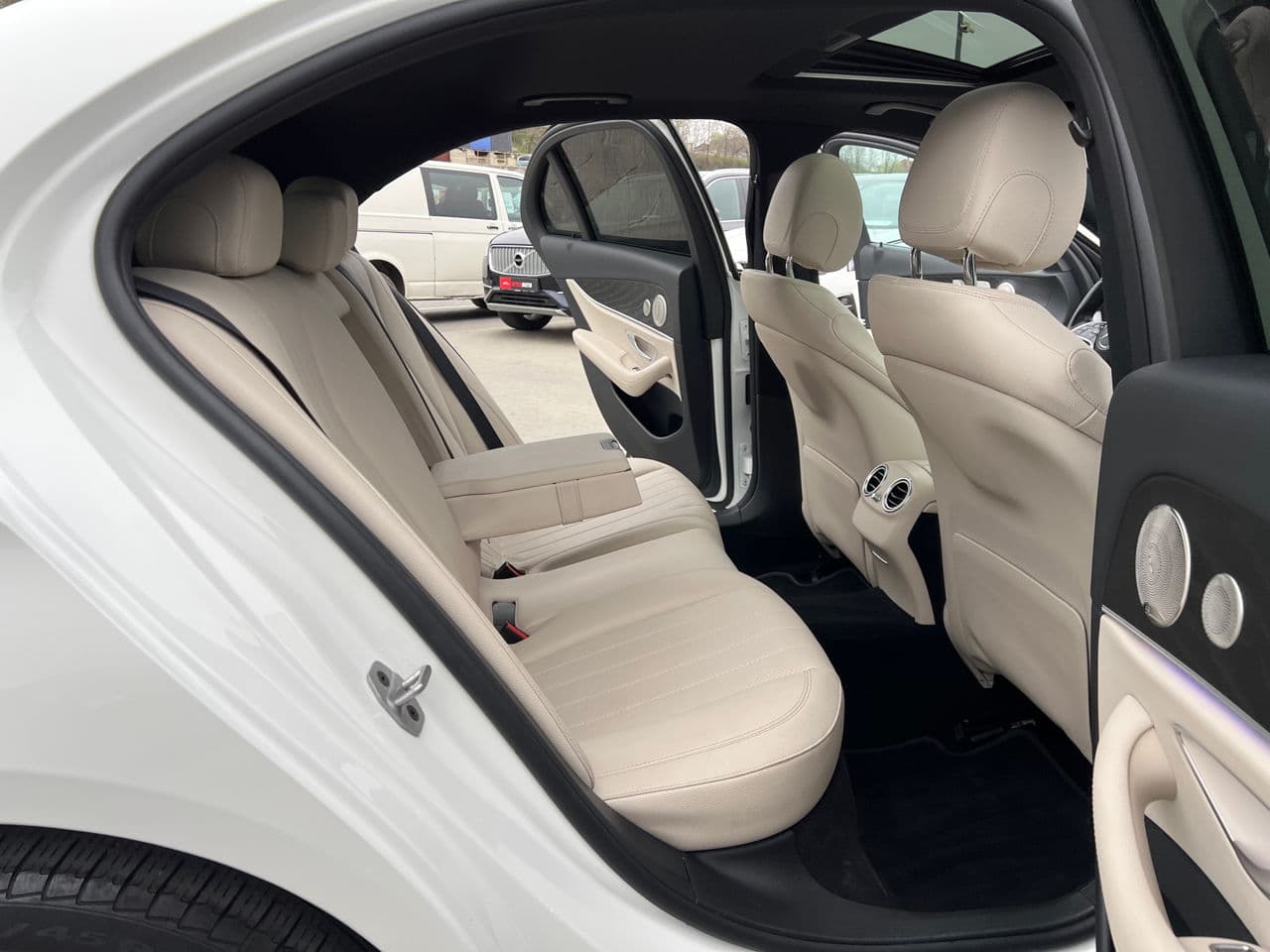 2021 Mercedes E 350 — Miniatură 15