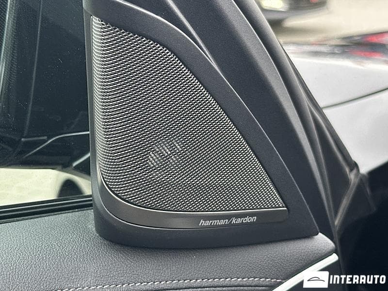 2020 BMW 545e — Miniatură 23