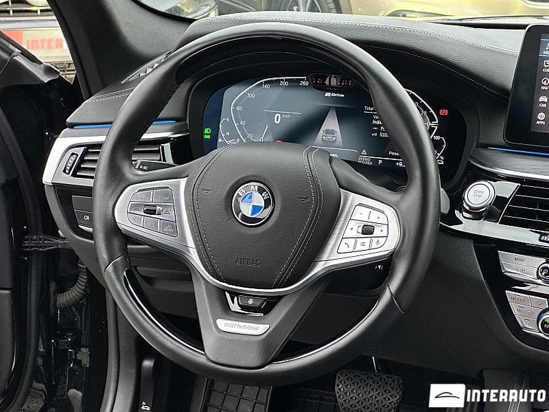 2020 BMW 545e — Miniatură 7