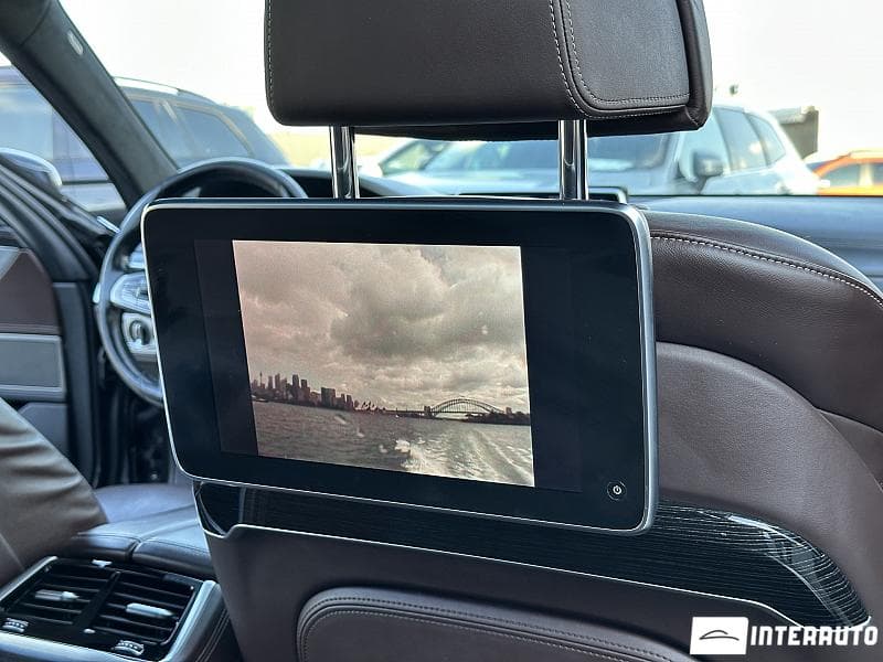 2016 BMW 740e — Miniatură 23
