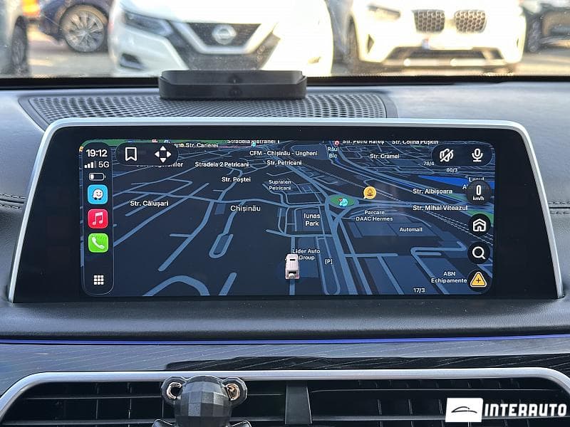 2016 BMW 740e — Miniatură 8