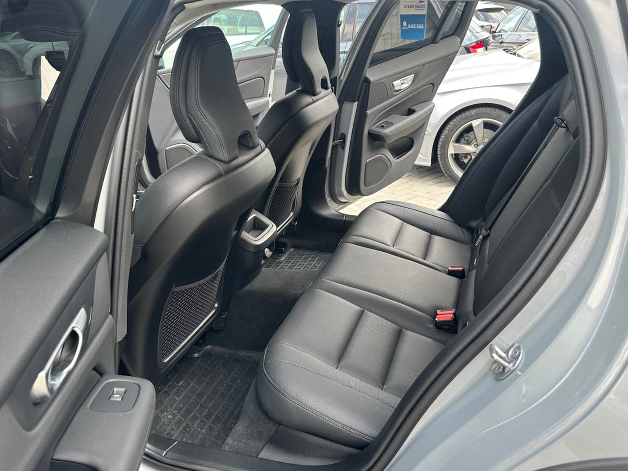 2024 Volvo V 60 Cross Country — Miniatură 14