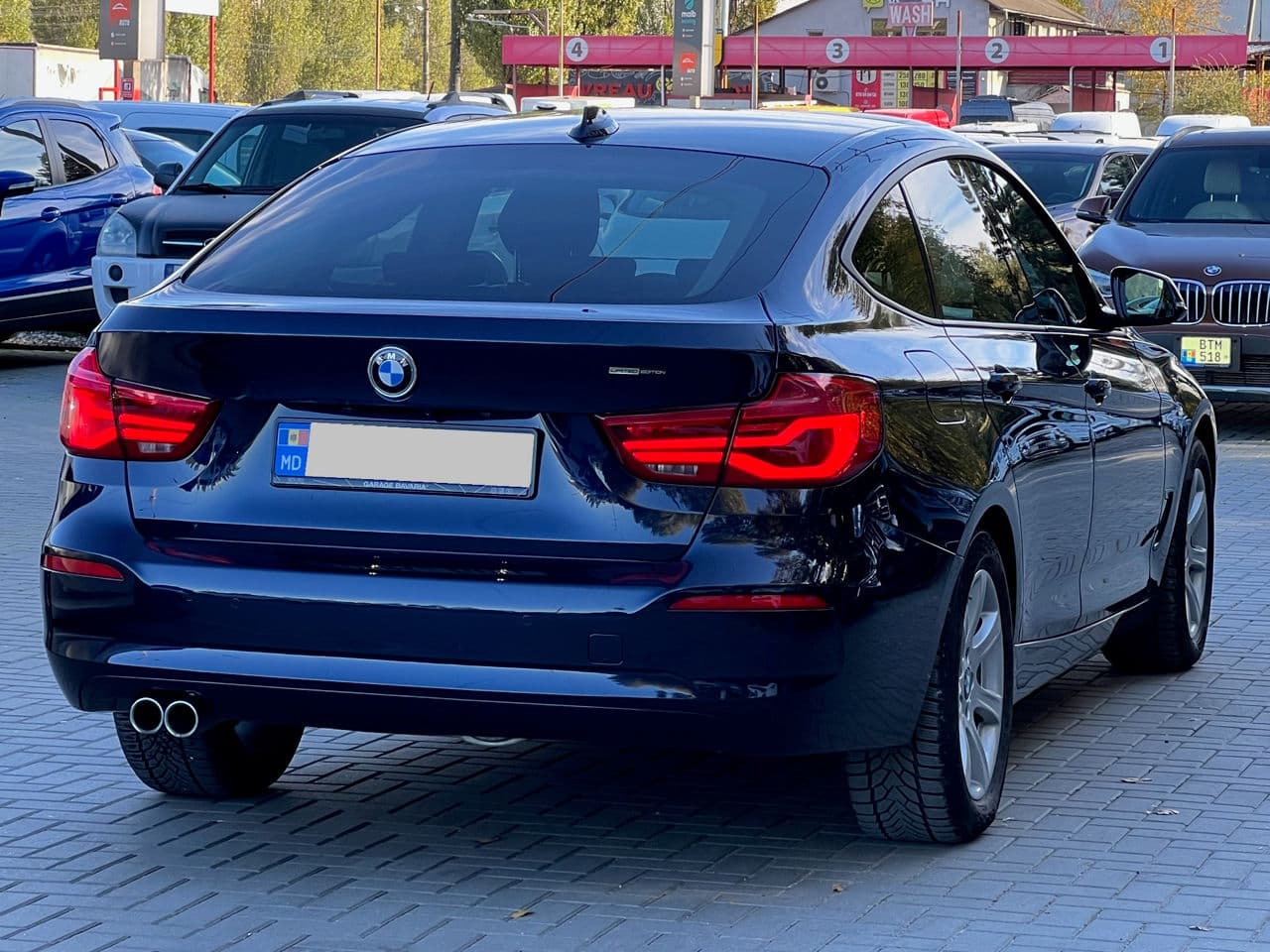 2017 BMW 320 GT — Miniatură 2