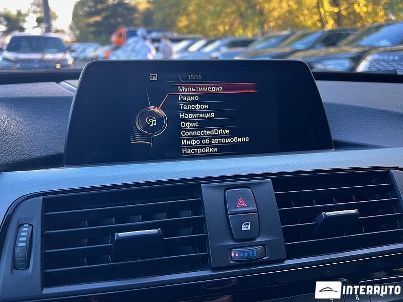 2017 BMW 320 GT — Miniatură 16