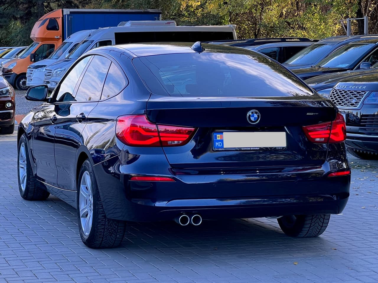 2017 BMW 320 GT — Miniatură 4