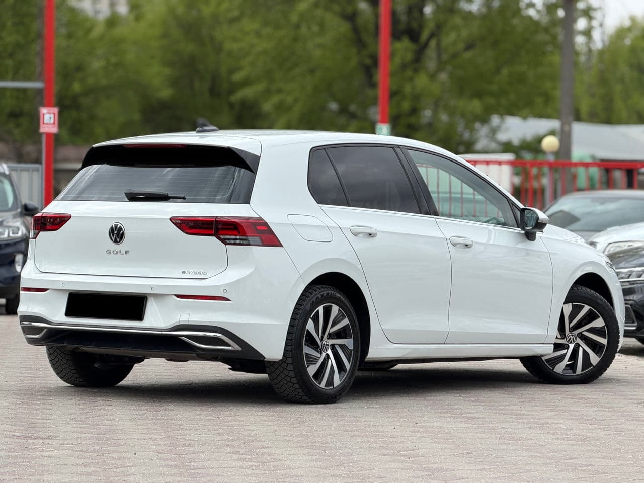 2021 Volkswagen Golf eHybrid — Miniatură 2