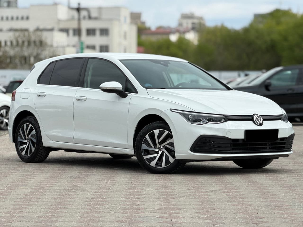 2021 Volkswagen Golf eHybrid — Miniatură 4