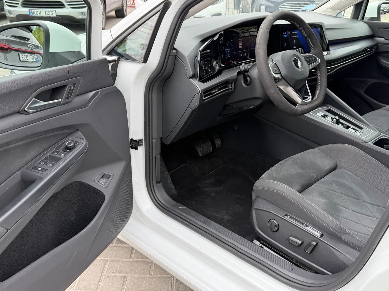 2021 Volkswagen Golf eHybrid — Miniatură 5