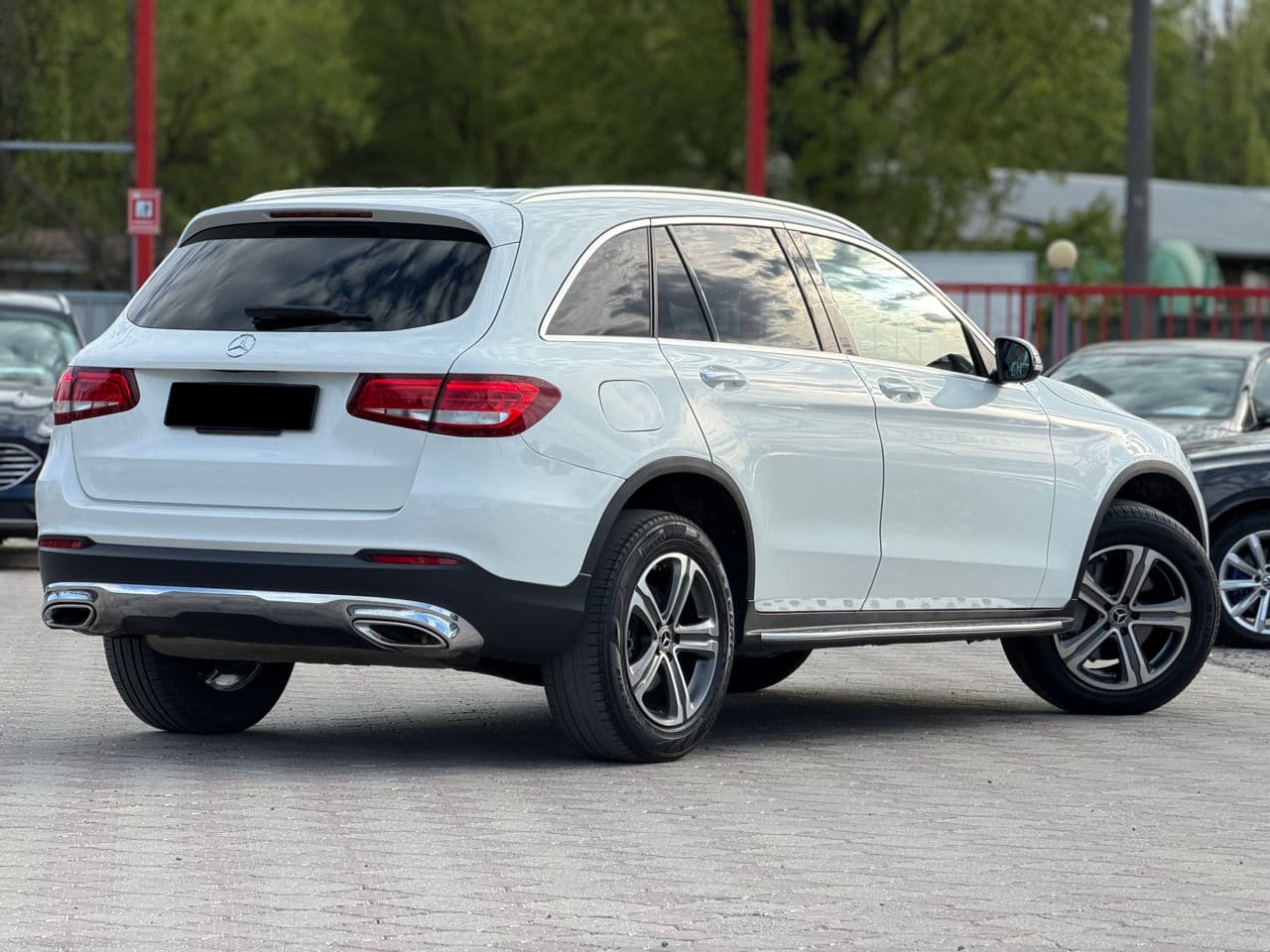 2019 Mercedes GLC 300 — Miniatură 2