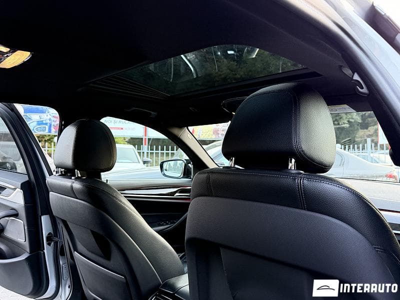 2018 BMW 530e — Miniatură 18