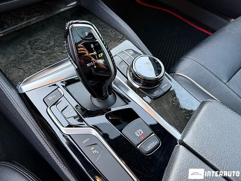 2018 BMW 530e — Miniatură 10