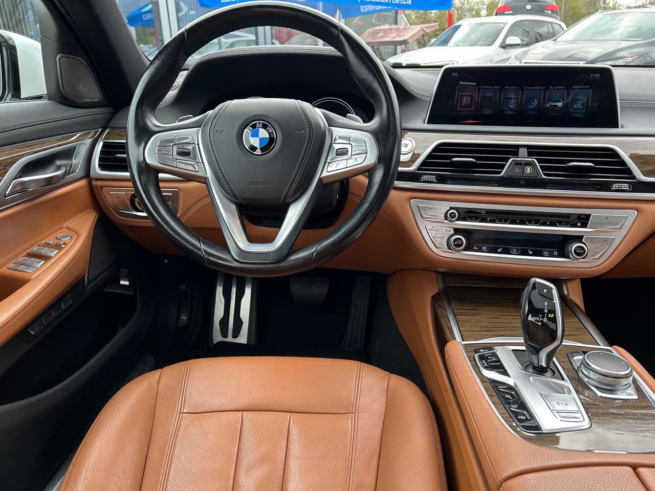2016 BMW 740e — Miniatură 7