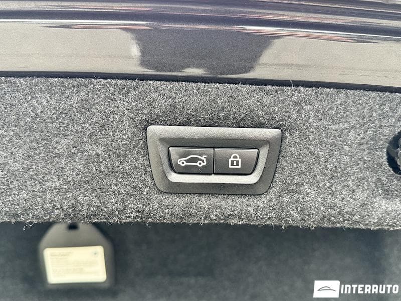 2017 BMW 530 — Miniatură 21