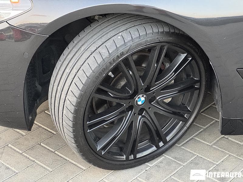 2017 BMW 530 — Miniatură 16