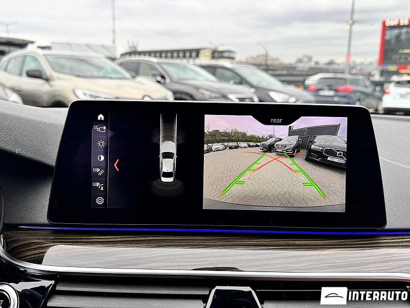 2017 BMW 530 — Miniatură 10