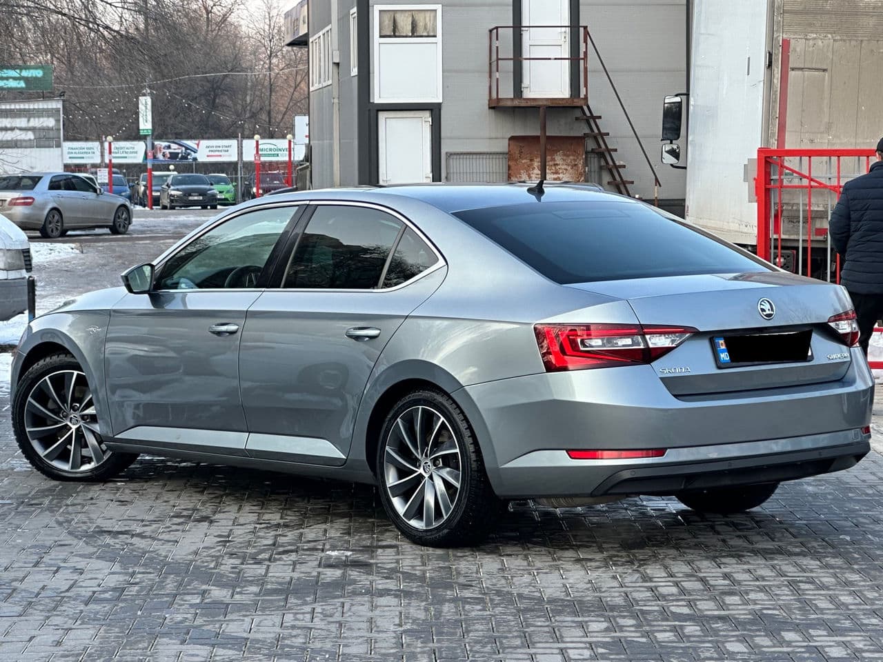 2015 Skoda Superb — Miniatură 3