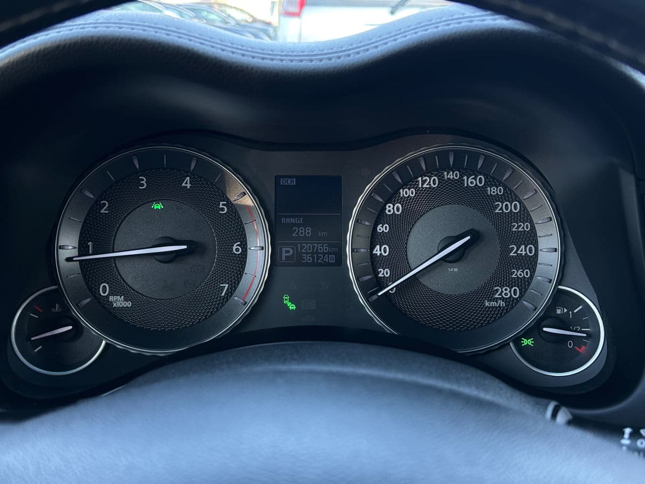2018 Infiniti Q70 — Miniatură 11