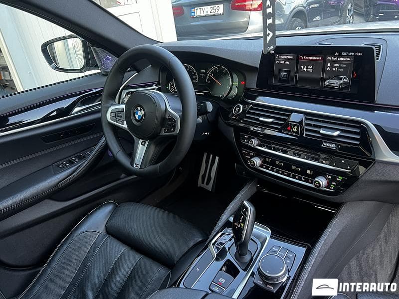 2017 BMW 520 — Miniatură 20