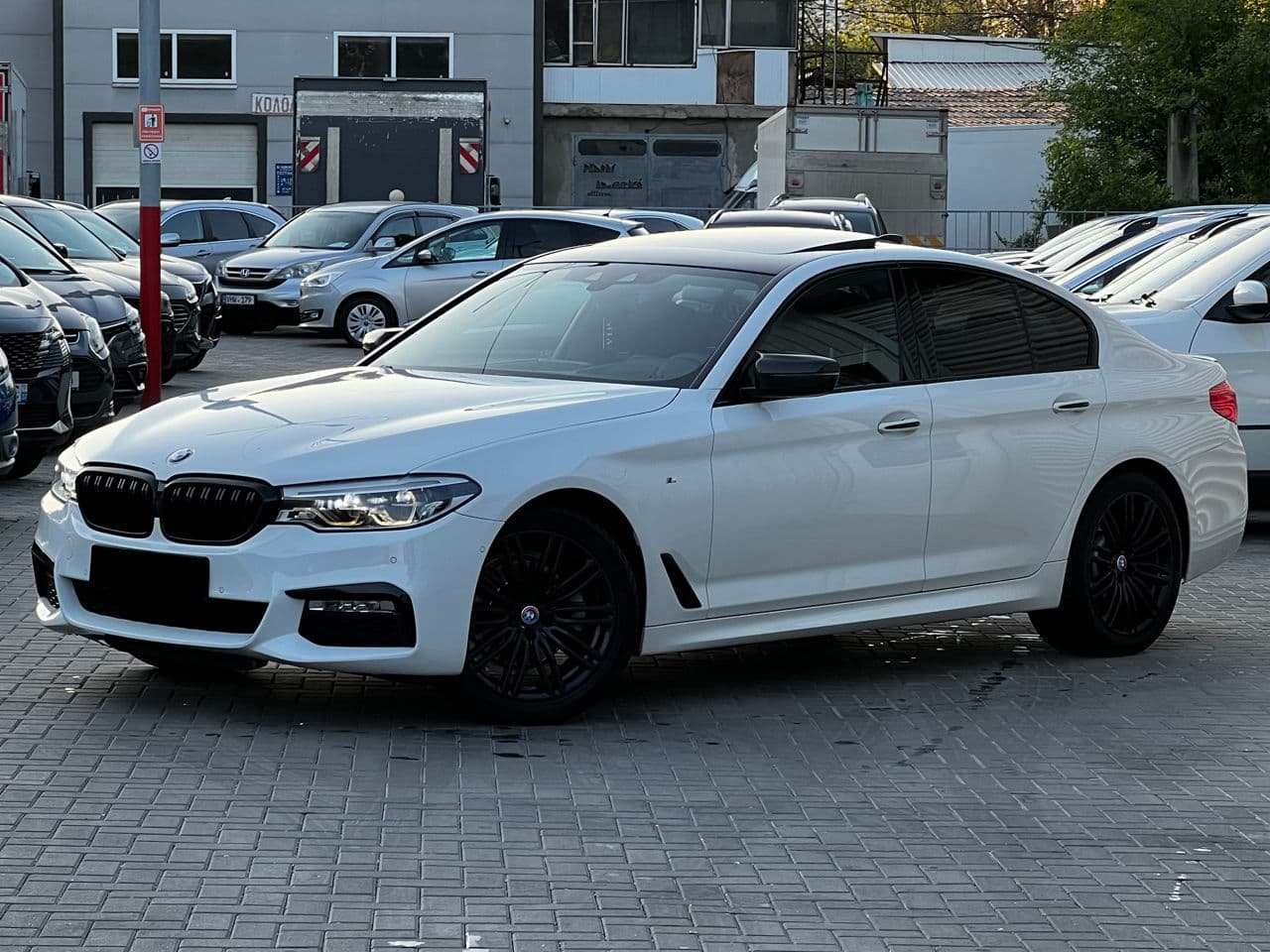 2017 BMW 520 — Miniatură 4