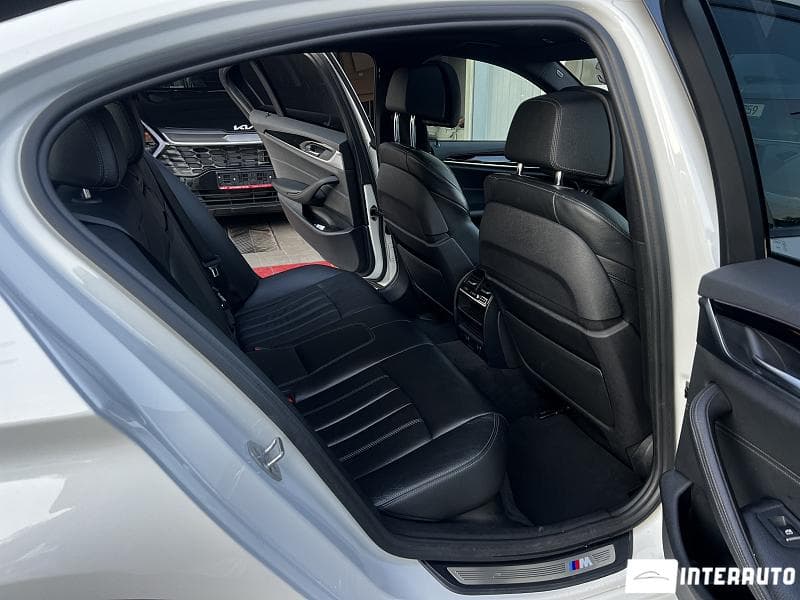 2017 BMW 520 — Miniatură 22