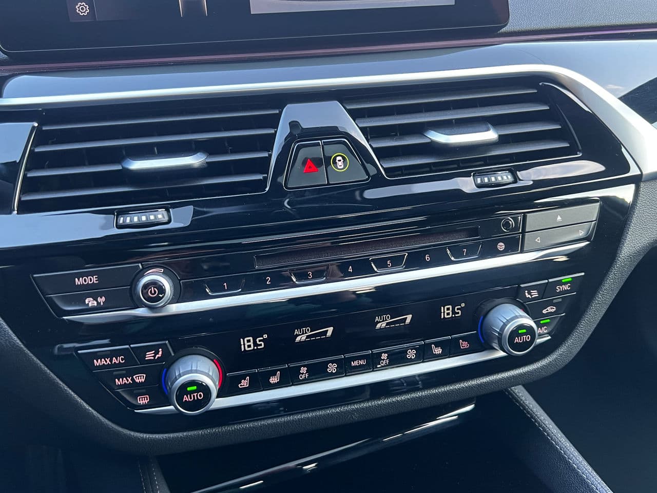2017 BMW 520 — Miniatură 13
