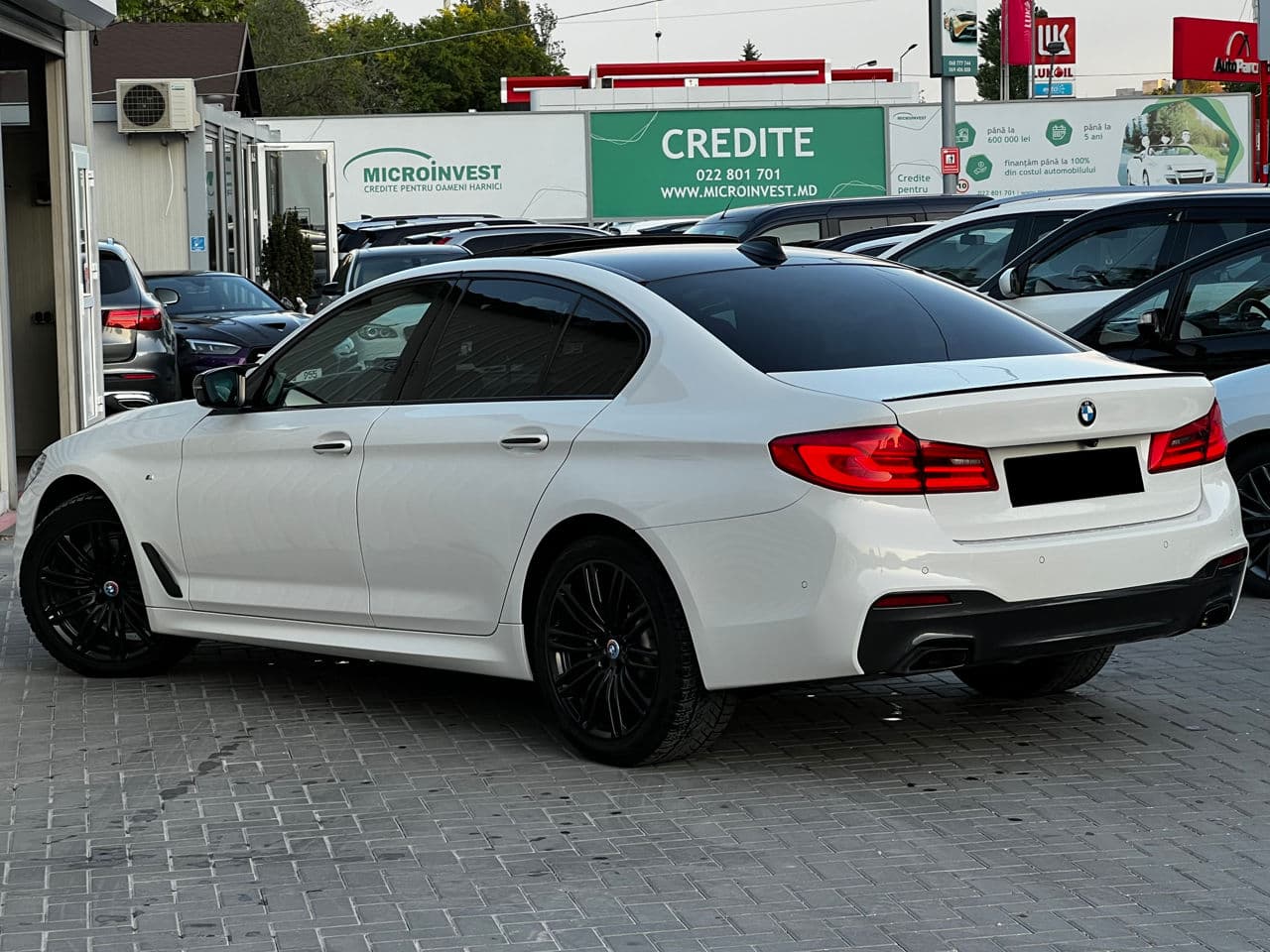 2017 BMW 520 — Miniatură 2