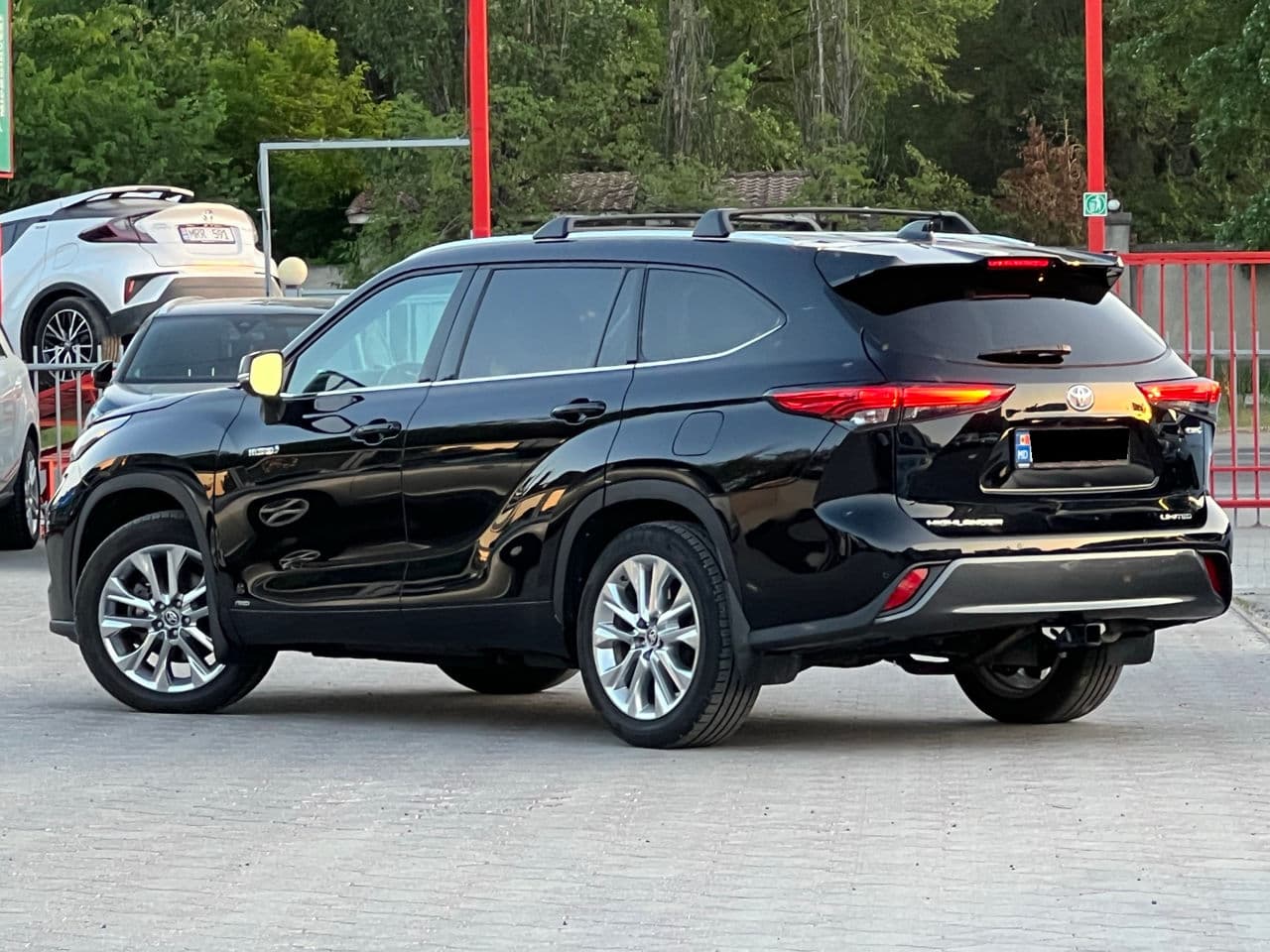 2021 Toyota Highlander — Miniatură 2