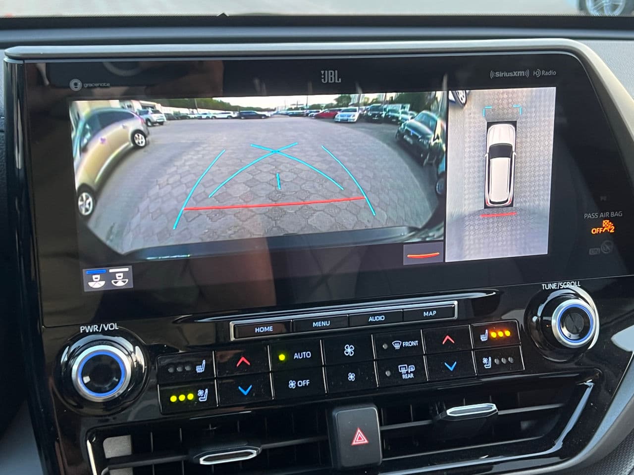 2021 Toyota Highlander — Miniatură 14