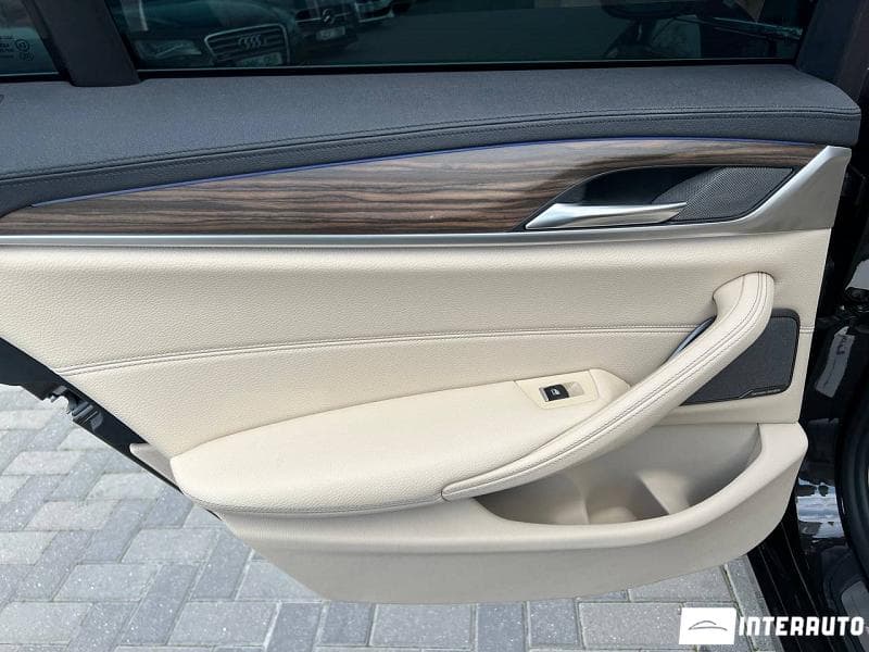 BMW 520 2019 — Миниатюра 19