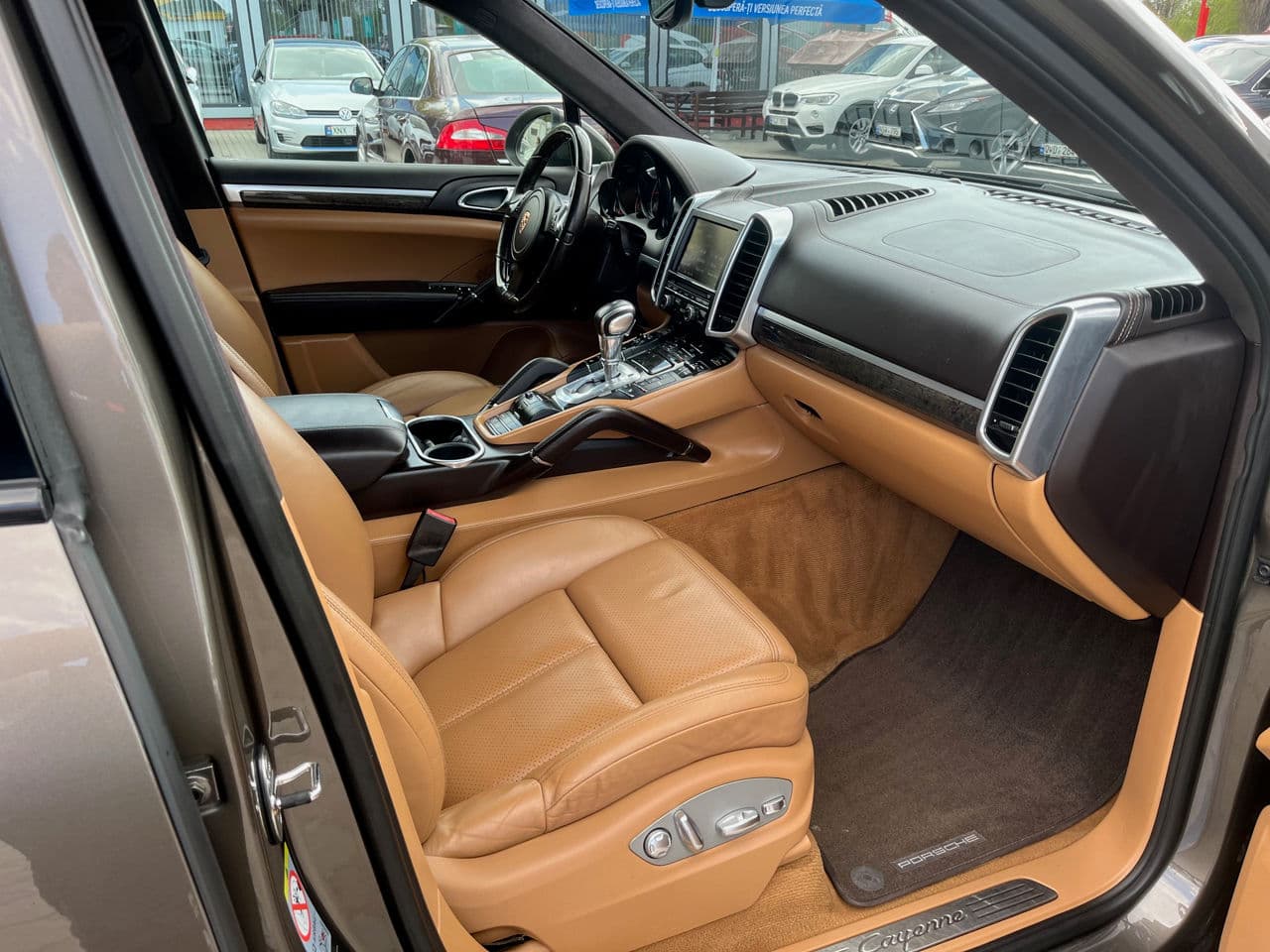 2012 Porsche Cayenne — Miniatură 14