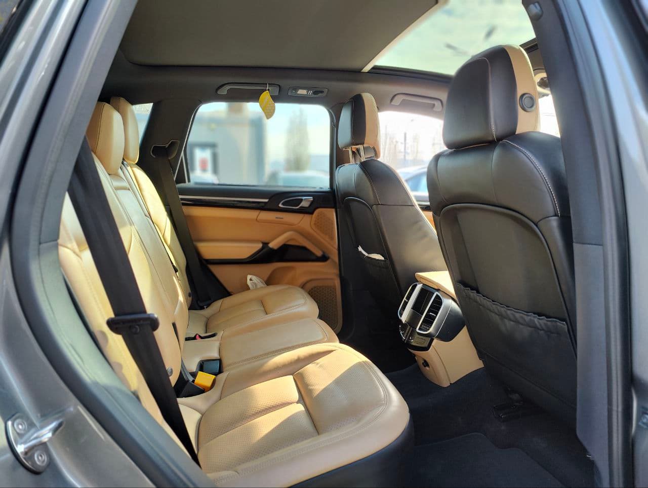 Porsche Cayenne S Hybrid 2016 — Миниатюра 9