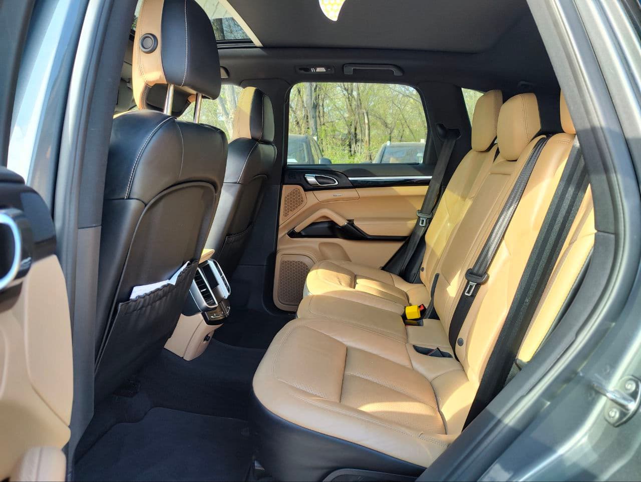 Porsche Cayenne S Hybrid 2016 — Миниатюра 10