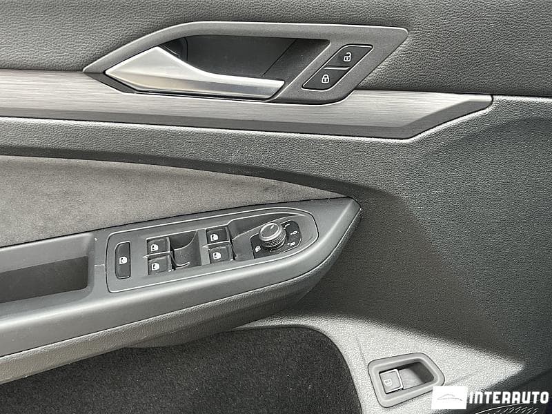 Volkswagen Golf eHybrid 2024 — Миниатюра 7