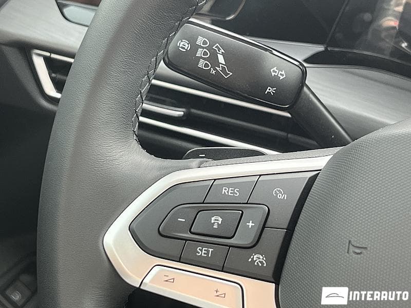 Volkswagen Golf eHybrid 2024 — Миниатюра 10