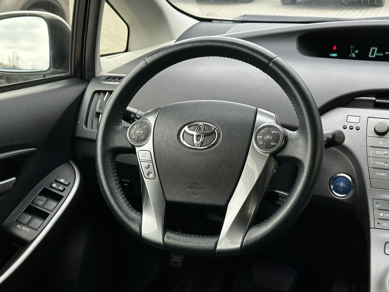 2014 Toyota Prius — Miniatură 8