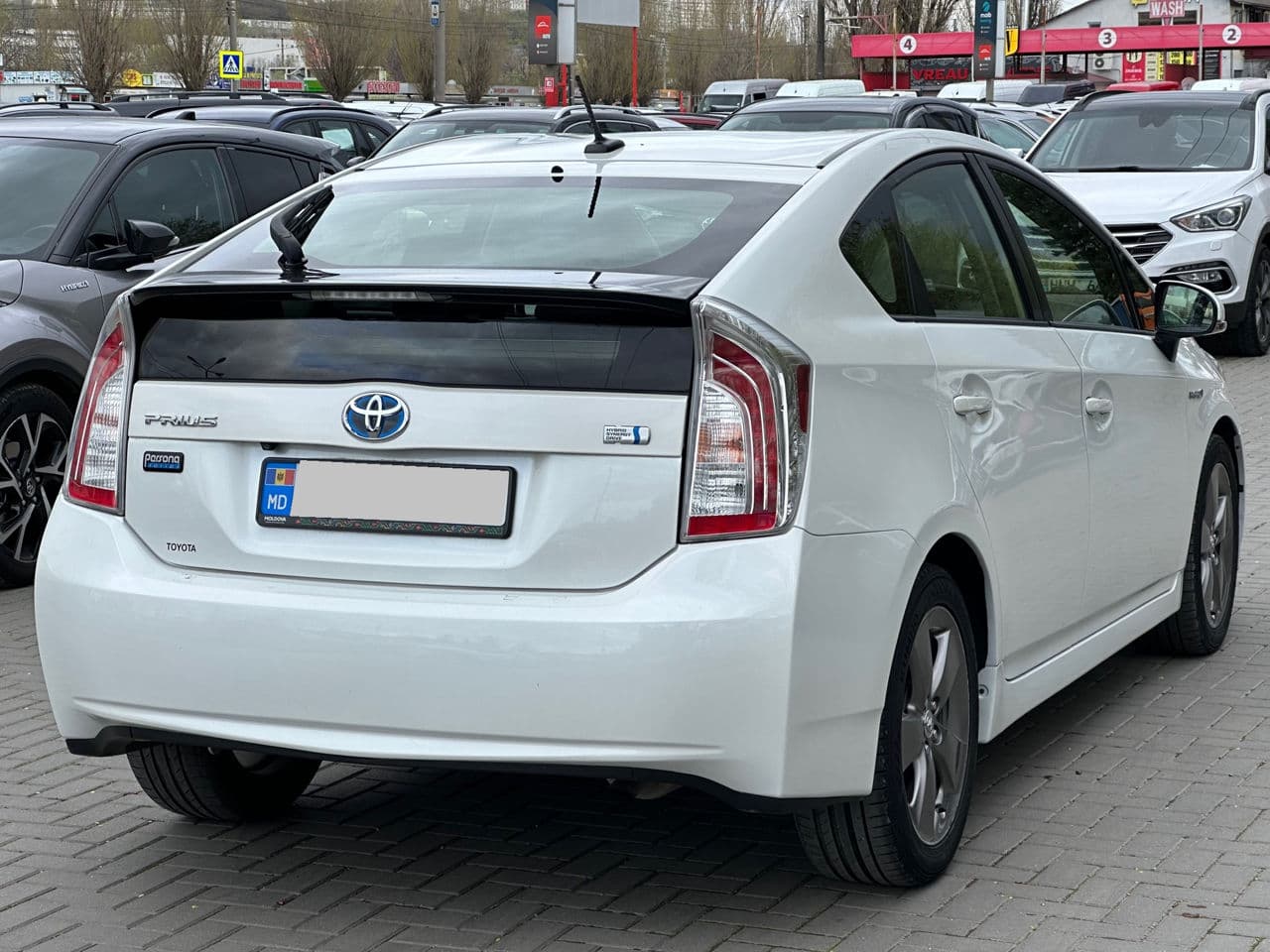 2014 Toyota Prius — Miniatură 2