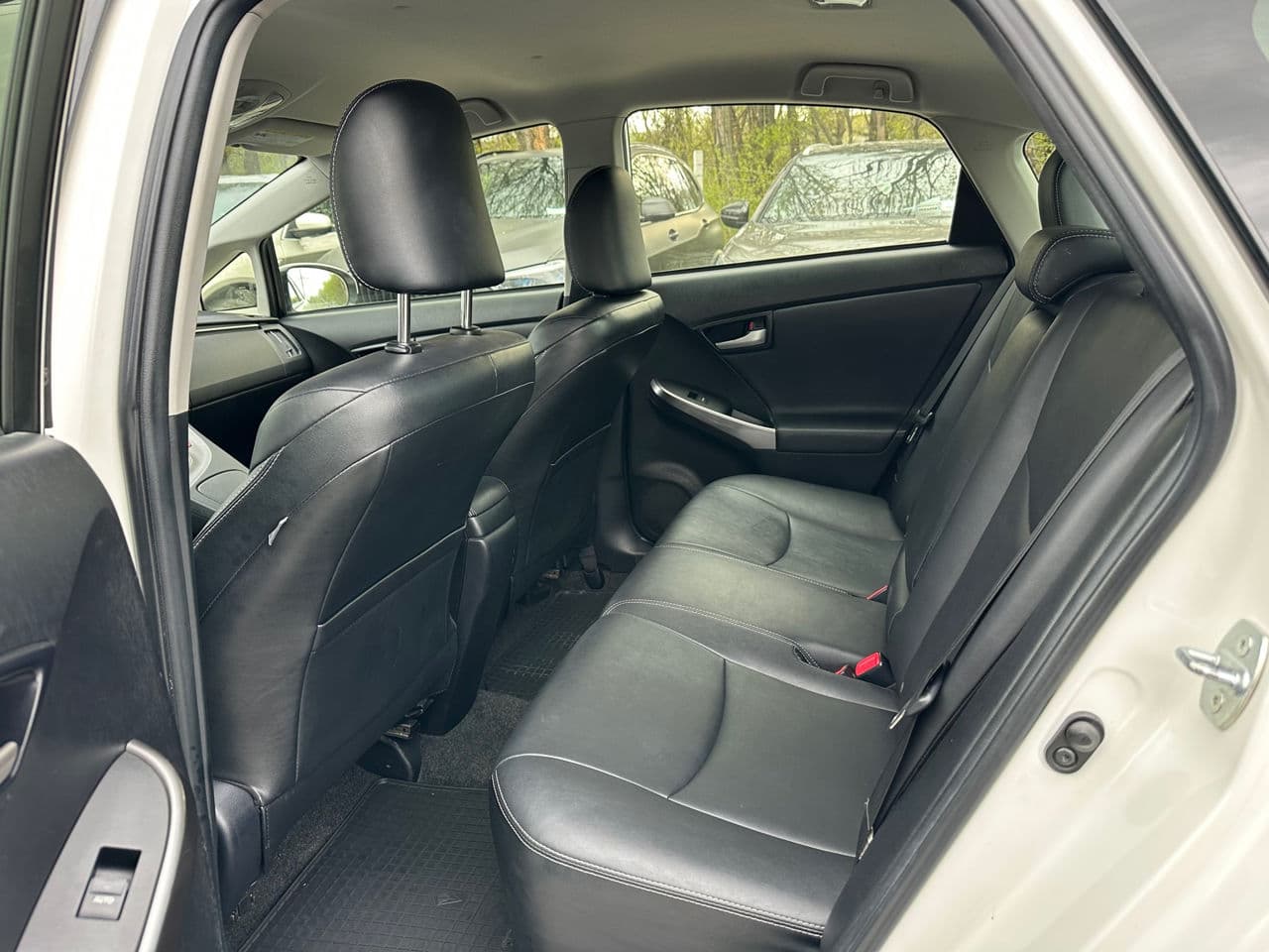 2014 Toyota Prius — Miniatură 14