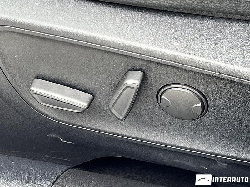 2020 Ford Kuga — Miniatură 22