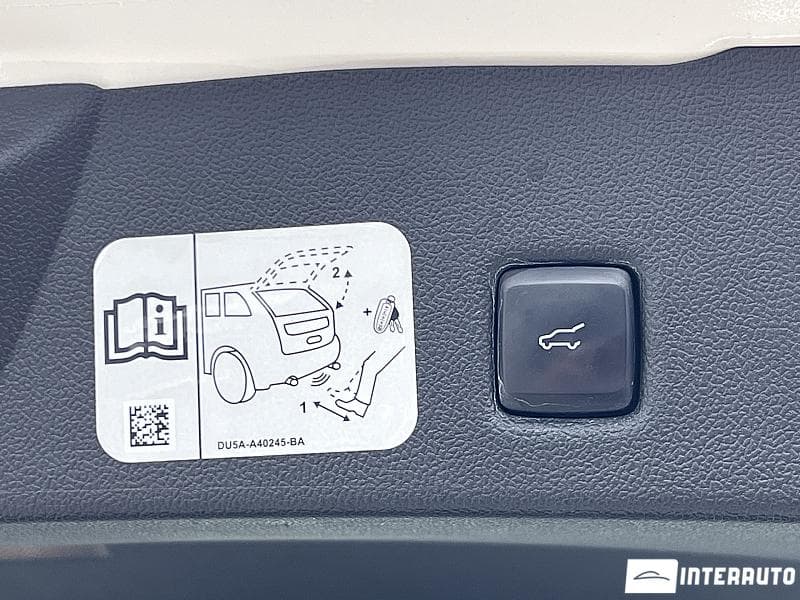 2020 Ford Kuga — Miniatură 25