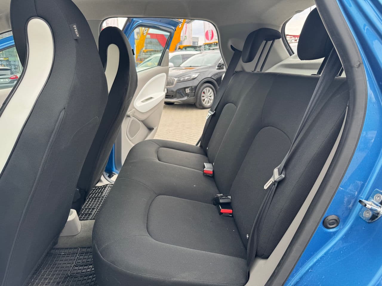 Renault ZOE 2019 — Миниатюра 12
