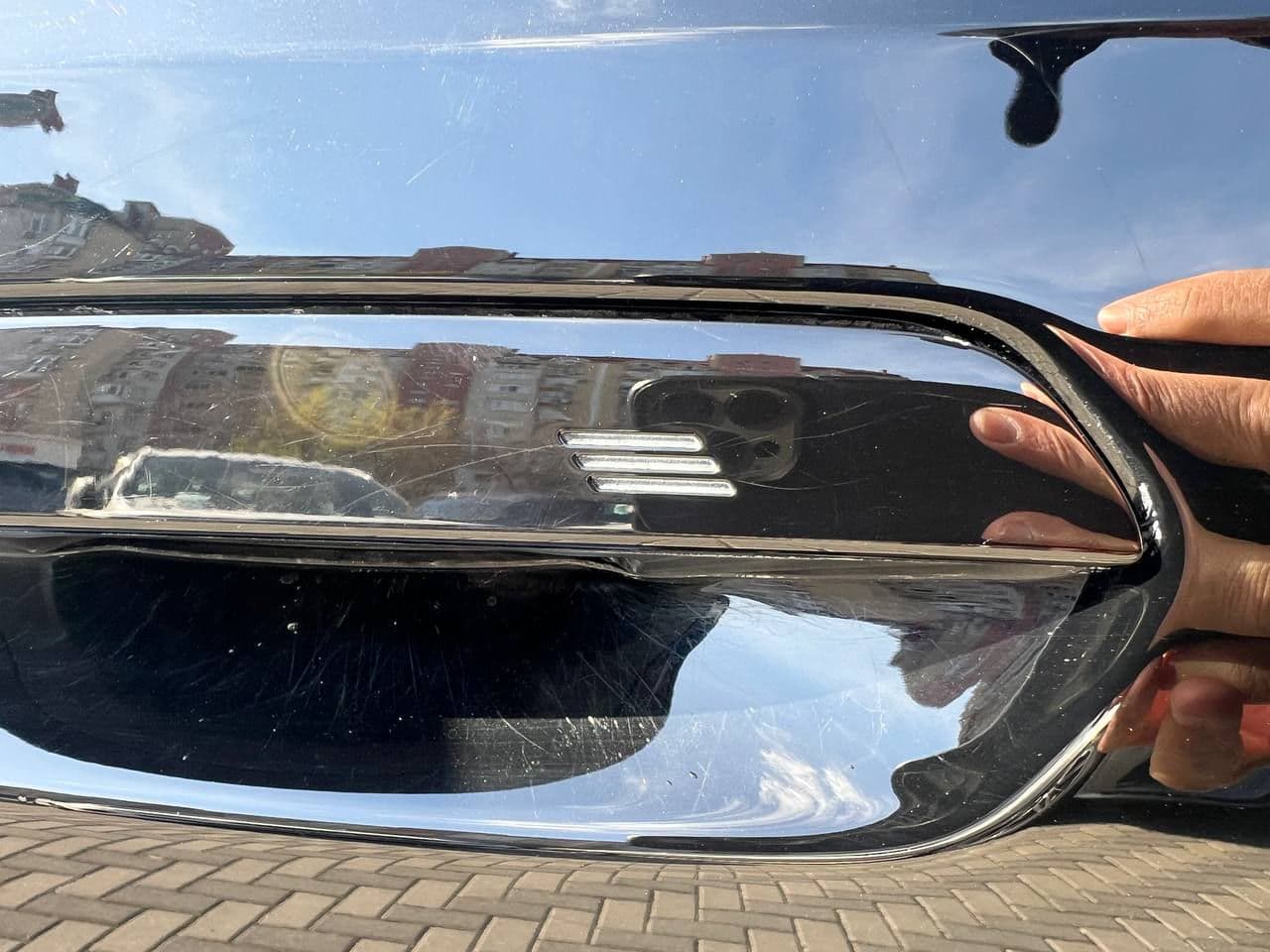 2023 BMW iX1 xDrive30 — Miniatură 5