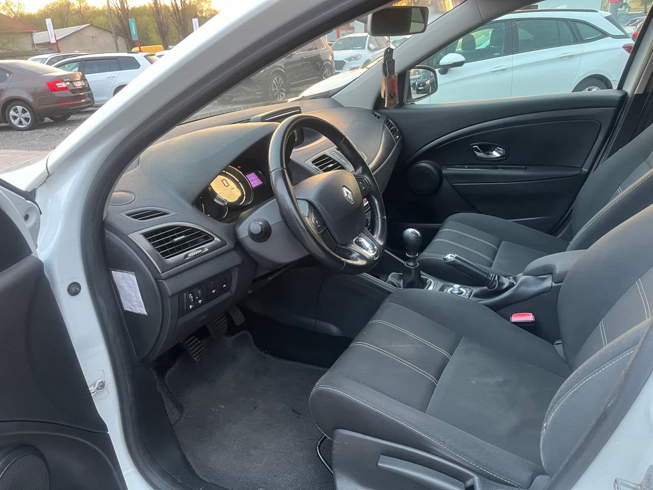 Renault Megane 2015 — Миниатюра 5
