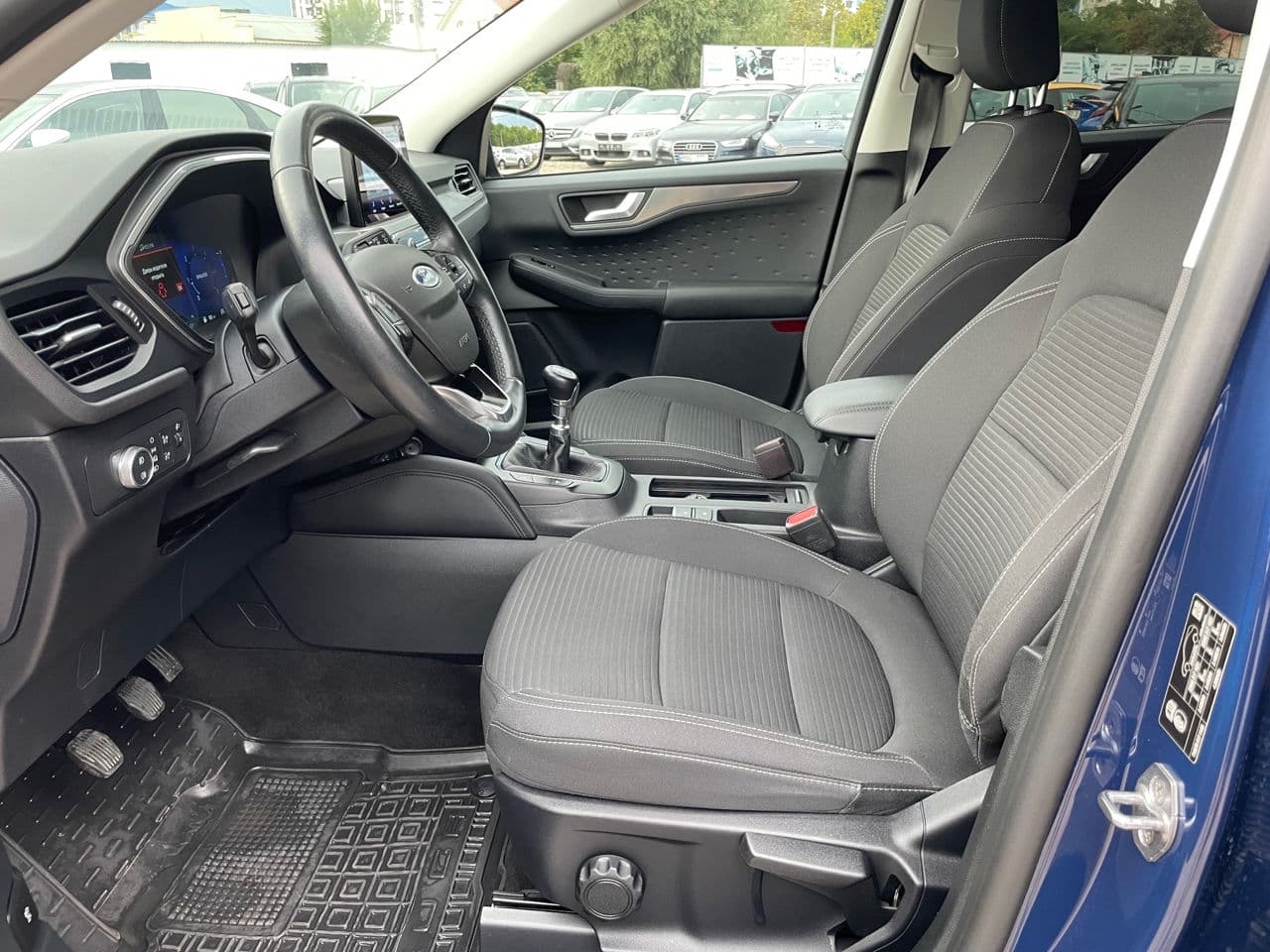 2021 Ford Kuga — Miniatură 6