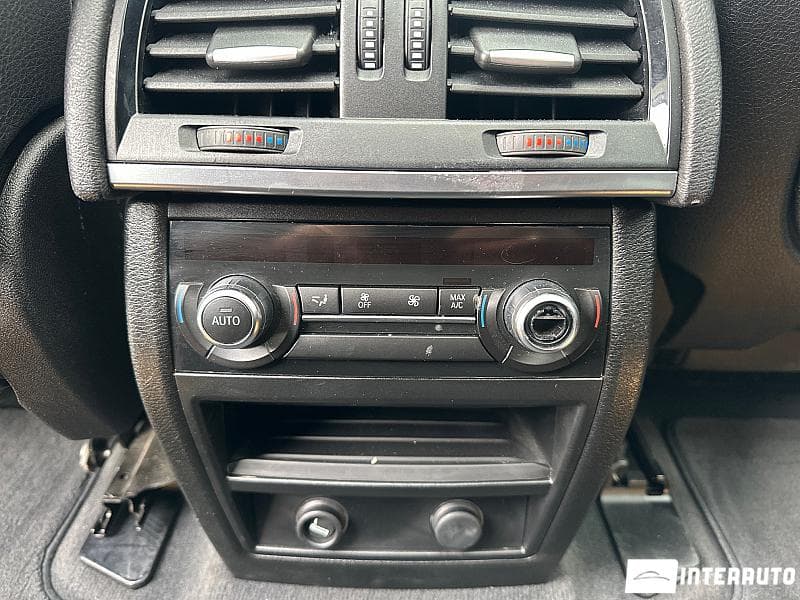 BMW X5 4.0e 2015 — Миниатюра 18