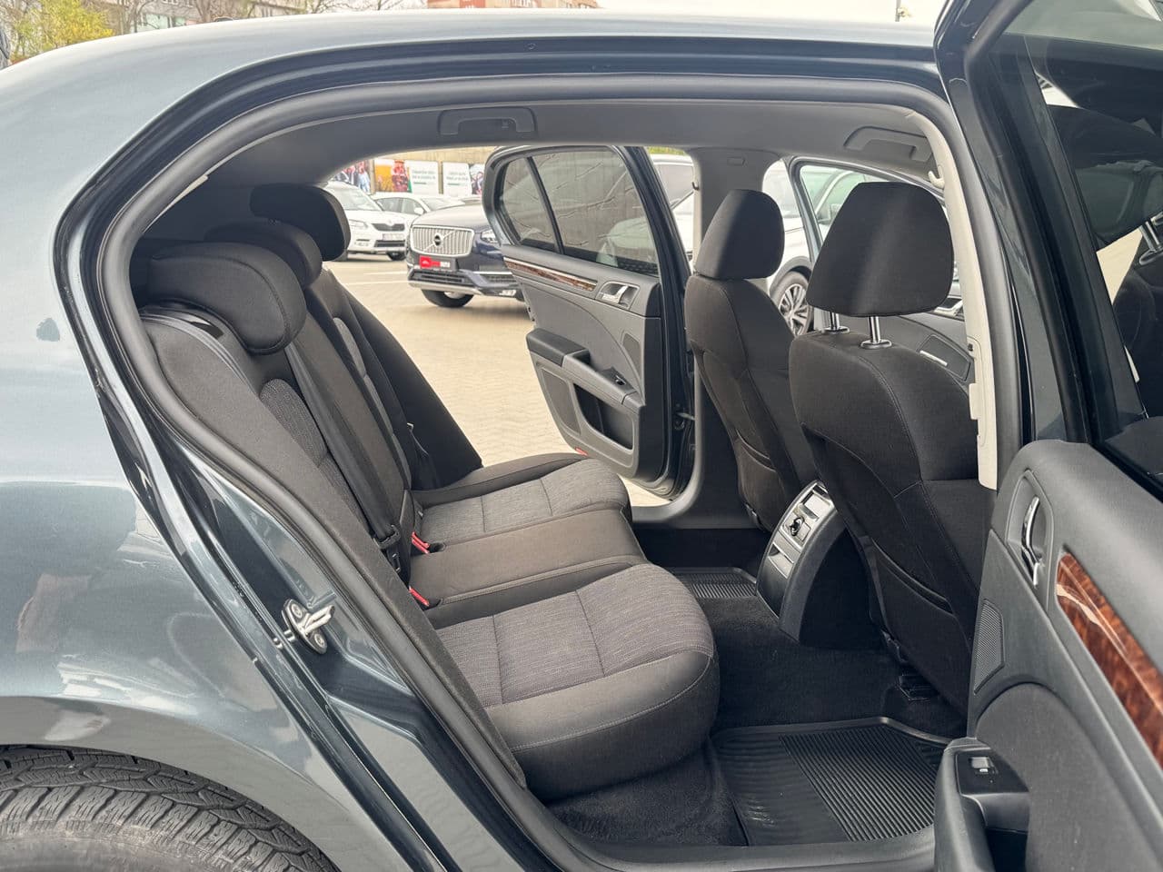 2013 Skoda Superb — Miniatură 13