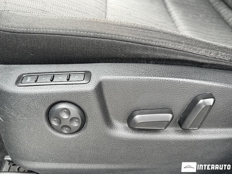 2013 Skoda Superb — Miniatură 17
