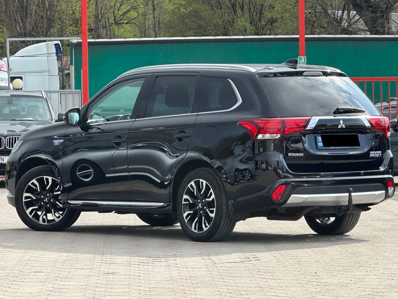 2015 Mitsubishi Outlander — Miniatură 2