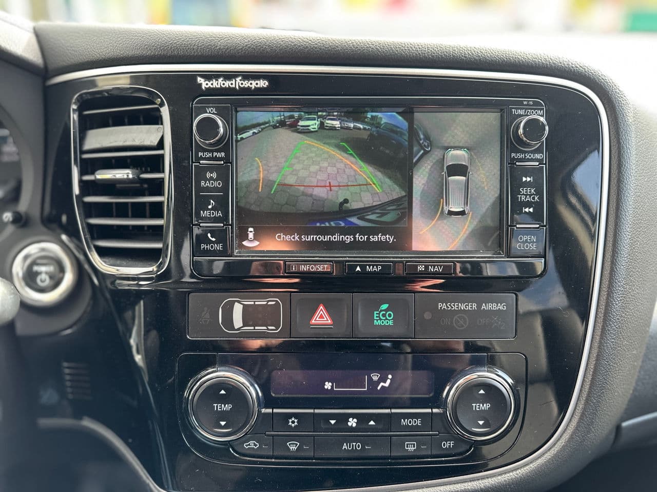 2015 Mitsubishi Outlander — Miniatură 12