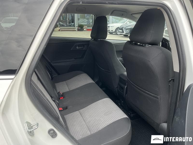 2018 Toyota Auris — Miniatură 16